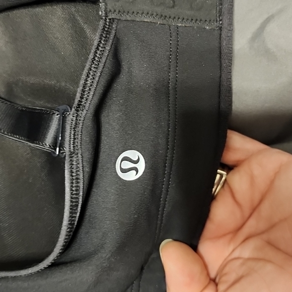 Lululemon sports bra - Picture 3 of 3